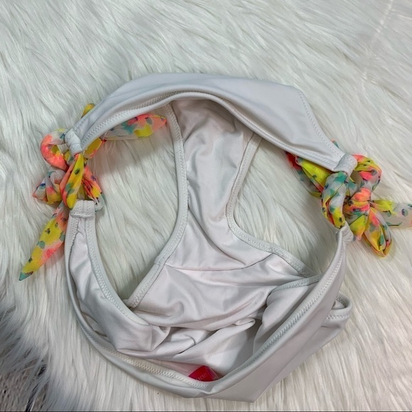 Victoria’s Secret Bikini Bottom medium - Picture 5 of 7